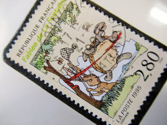 フランス　童話切手ブローチ5409 2枚目の画像