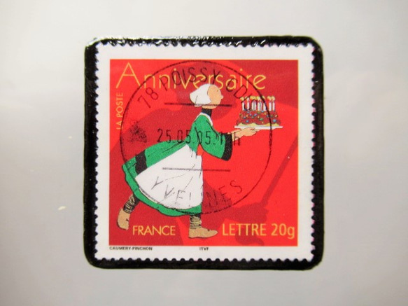 アップサイクル　「バースディ」切手ブローチ5451 1枚目の画像