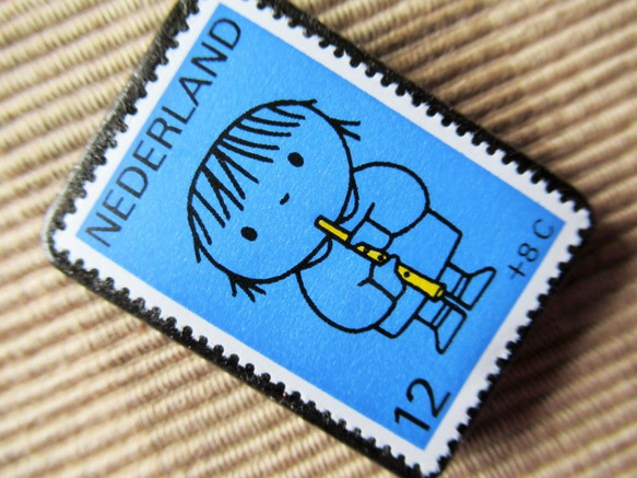 オランダ　童話切手ブローチ5526 2枚目の画像