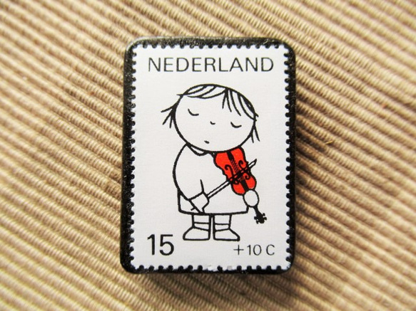 オランダ　童話切手ブローチ5527 1枚目の画像