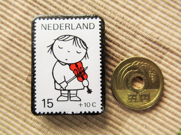 オランダ　童話切手ブローチ5527 3枚目の画像