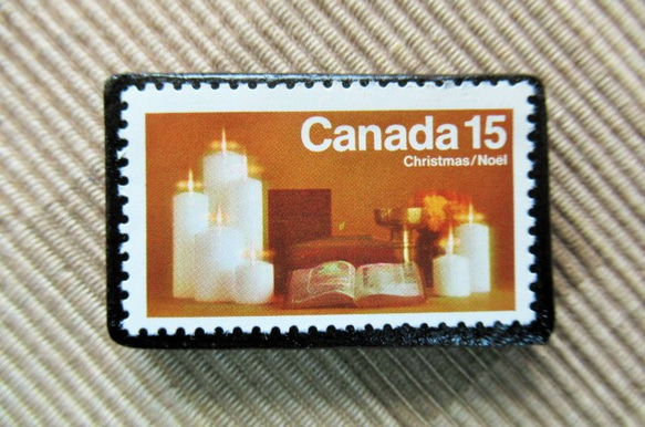 カナダ　クリスマス切手ブローチ 5760 1枚目の画像