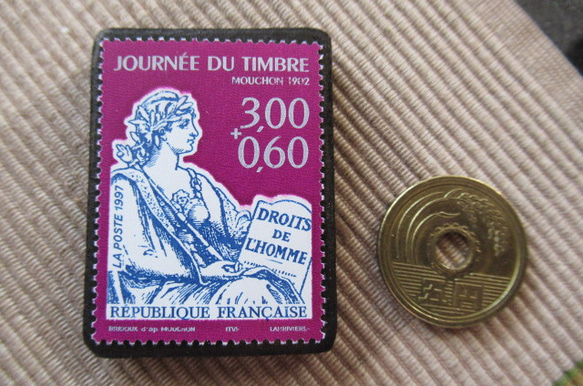 フランス　 切手ブローチ 6052 3枚目の画像