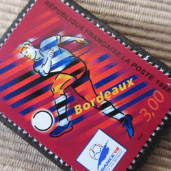 フランス　 サッカー切手ブローチ 6060 2枚目の画像
