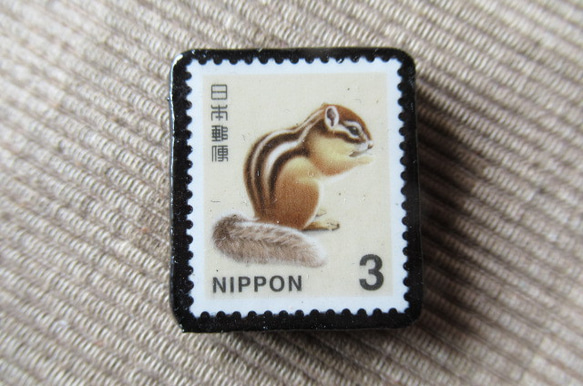 日本 「リス」切手ブローチ6267 1枚目の画像
