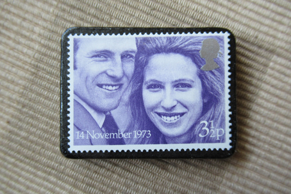 イギリス　切手ブローチ6278 1枚目の画像