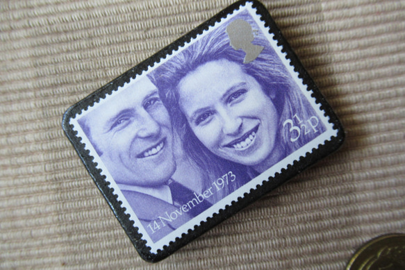 イギリス　切手ブローチ6278 2枚目の画像