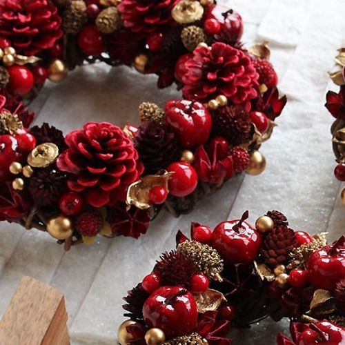 りんご・松ぼっくり・レッド・赤・ゴールド・金・リース (40R22