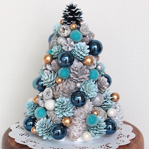 ブルーツリー イラフ SUIのロビーにもクリスマスツリーが設置されました。 館内から