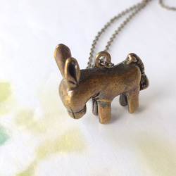 小さなロバのペンダント　Little Donkey Pendant　（チェーン　または　紐） 2枚目の画像