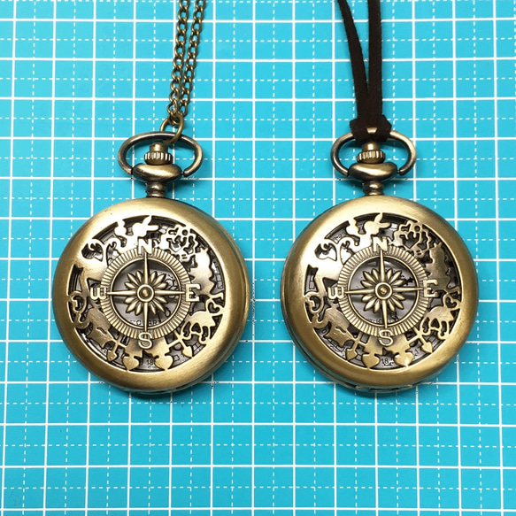 飾り蓋の美しい不思議の国のアリスの懐中時計のペンダント（紐またはチェーン） 4枚目の画像