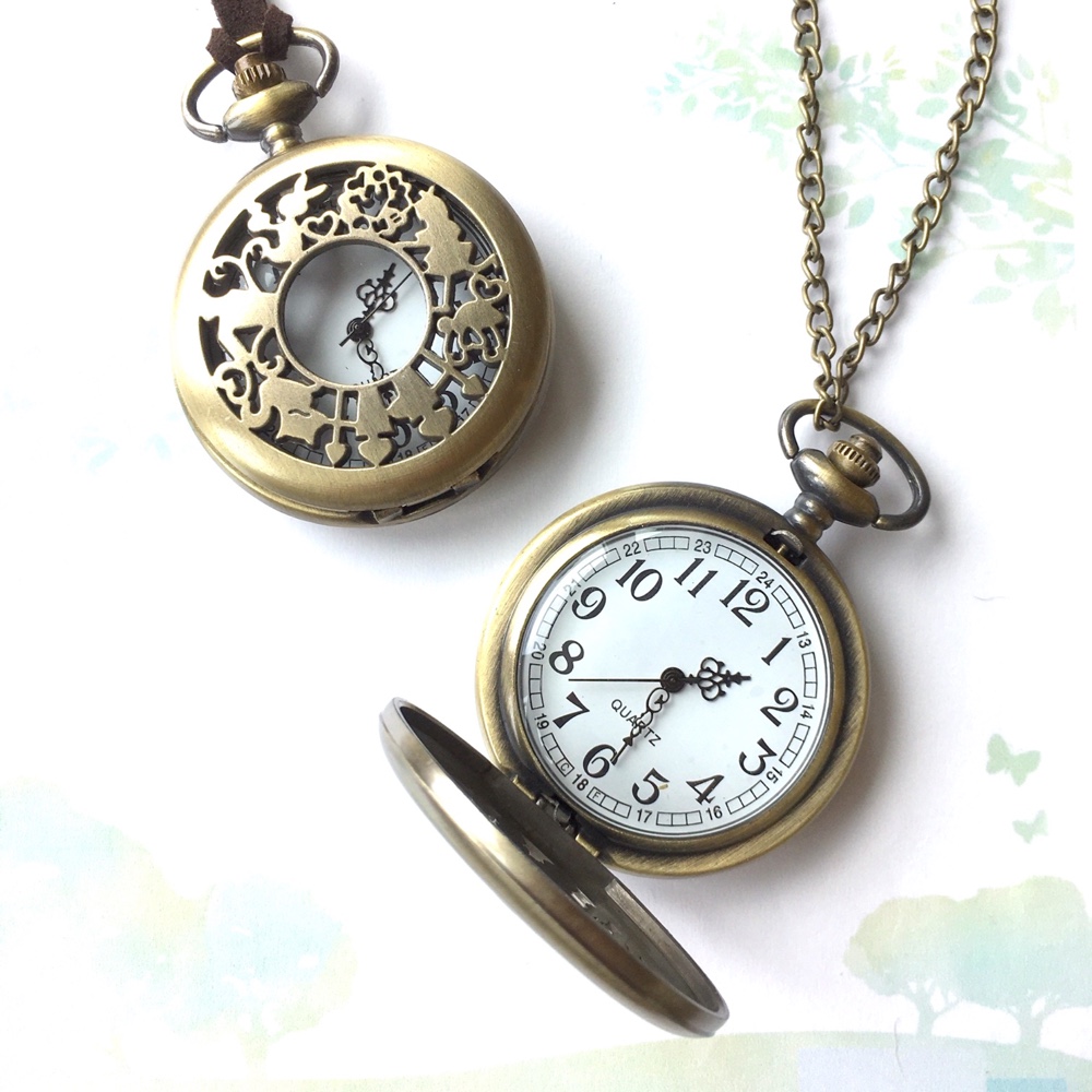 不思議の国のアリス・布告役のウサギの懐中時計のペンダント（チェーン  