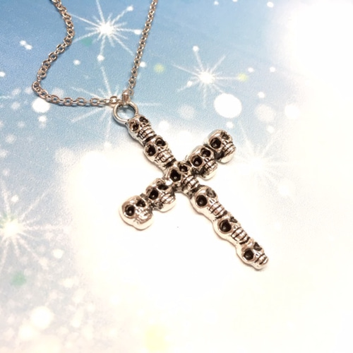 ドクロの十字架のペンダント （髑髏 スカル 十字架 クロス