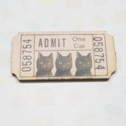猫の切符のブローチ（ウッド） 1枚目の画像