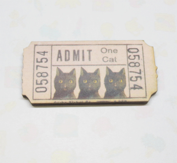 猫の切符のブローチ（ウッド） 1枚目の画像
