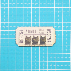 猫の切符のブローチ（ウッド） 4枚目の画像