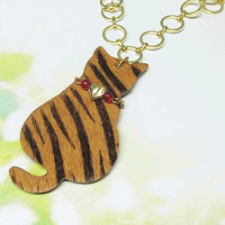 虎柄の猫さんのバッグチャーム 2枚目の画像