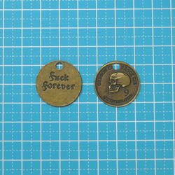 スカルのコインのペンダント 4枚目の画像