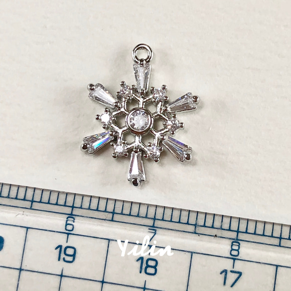 雪のチャーム☆銀色パーツ☆15mm☆A級ビーズキュービックジルコニア☆2個入り☆KP020 4枚目の画像