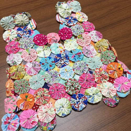 ヨーヨーキルト♡ビスチェhandmadeベスト ヨーヨーキルト♡ビスチェhandmadeベスト