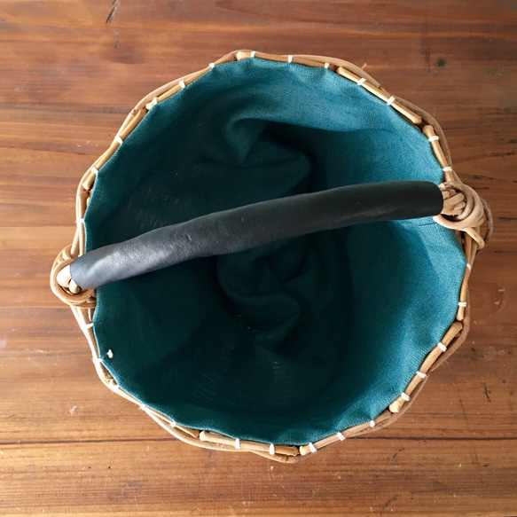手編みの丸形かごbag（ビリジアン） 3枚目の画像