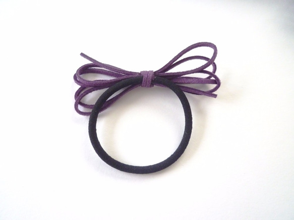 （送料無料）革紐リボンのヘアゴム　紫色 2枚目の画像