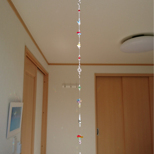 スターとチャクラがかわいい❤スワロフスキーサンキャッチャー