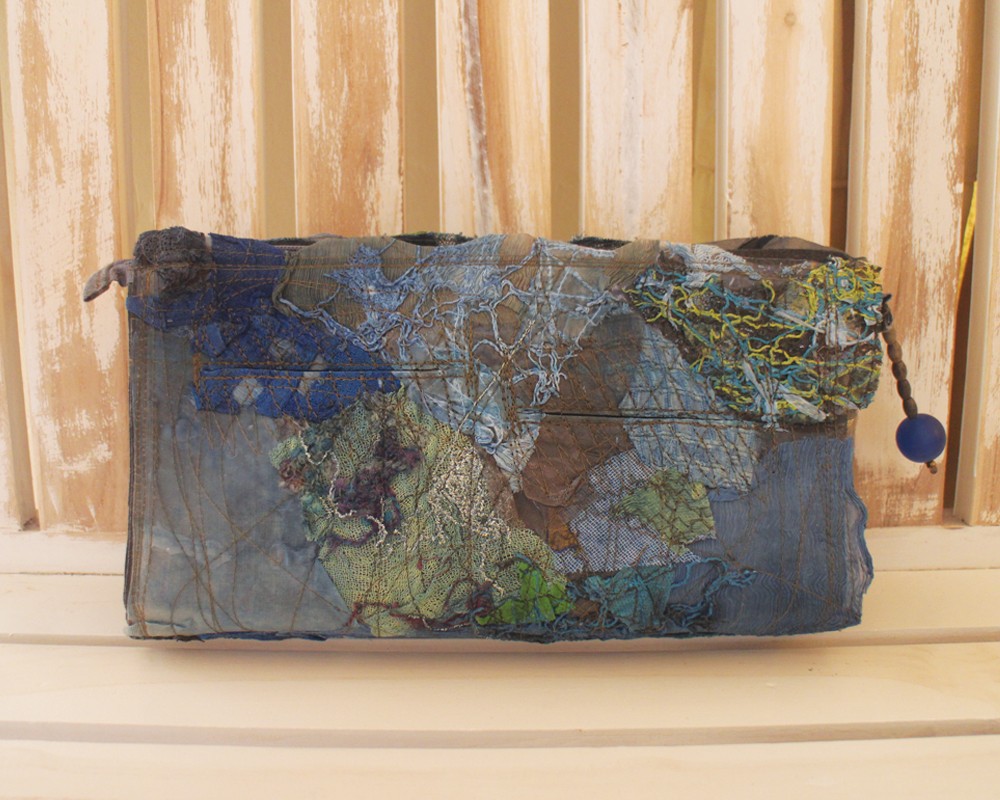 オリジナルテキスタイルデザイン クラッチバッグ or ショルダーバッグ（ブルー系）