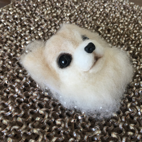 受注制作］羊毛フェルトブローチ チワワ 羊毛フェルト