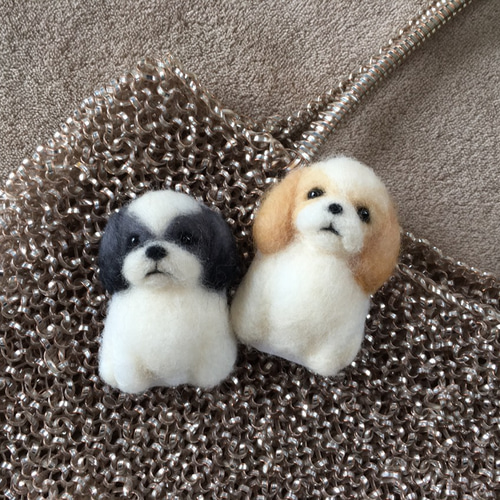 羊毛フェルトブローチ お座りワンコ シーズー (茶、黒) 羊毛フェルト  