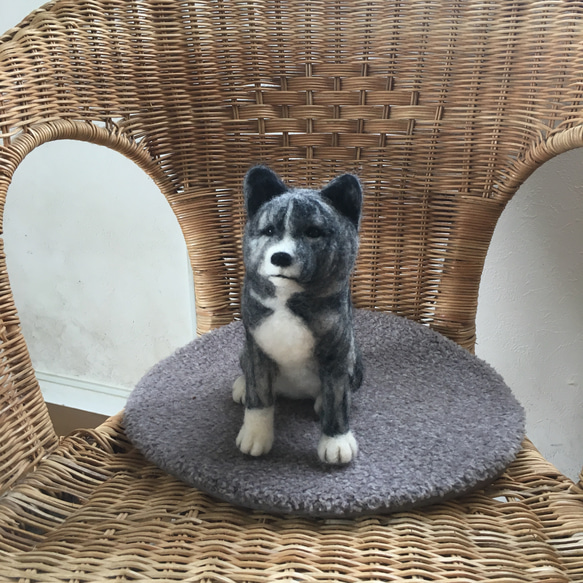 羊毛フェルト　犬　人形 受注制作】羊毛フェルト人形 秋田犬 虎毛 羊毛フェルト