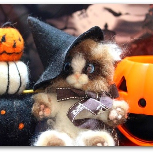 ハンドメイド★羊毛フェルト　猫　ハロウィン　仮装 羊毛フェルト♡シーズーちゃん♡ハロウィン☆黒猫ちゃんに仮装╰(*´