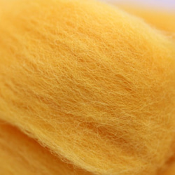 コリデール　染色スライバーウール（スフレチーズケーキ）25g 羊毛フェルト ニードル 3枚目の画像