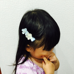 お花のヘアクリップ（ブルー） 3枚目の画像