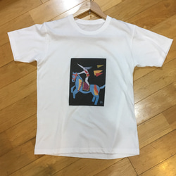 おとぎの国の駿馬  "あお" の綿Tシャツ 2枚目の画像