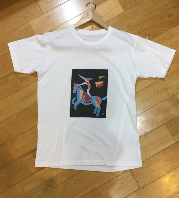 おとぎの国の駿馬  "あお" の綿Tシャツ 2枚目の画像