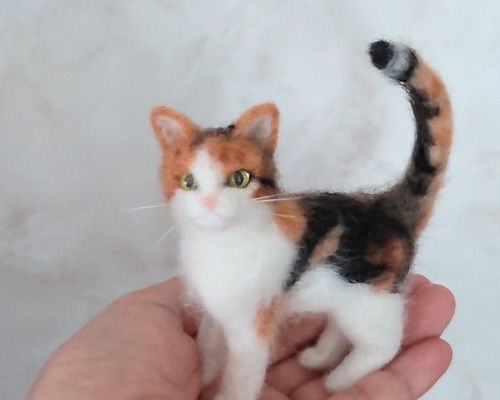 羊毛フェルト】ミニミニ三毛猫 羊毛フェルト パステルミケ 通販