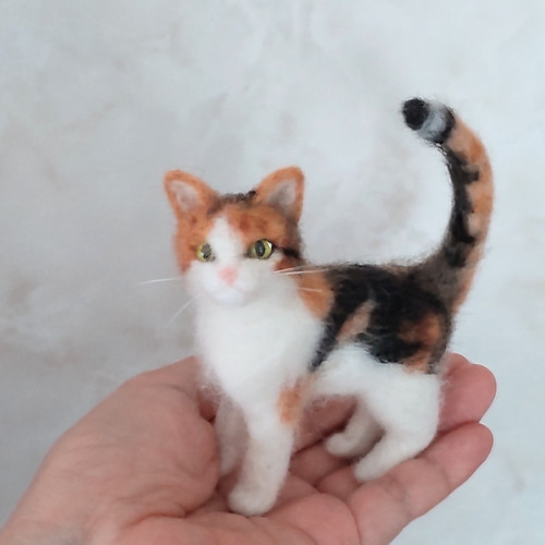 羊毛フェルト】ミニミニ三毛猫 羊毛フェルト パステルミケ 通販