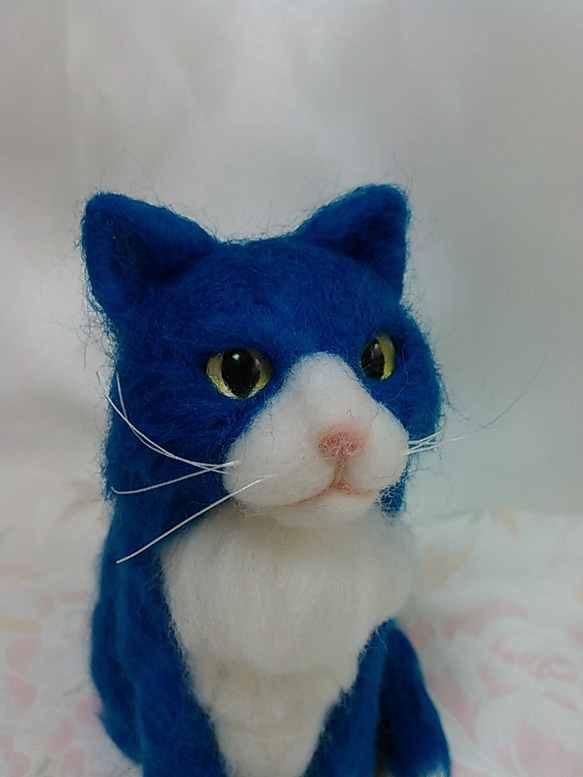 幸福の青い猫!?羊毛フェルトの猫ちゃん 3枚目の画像