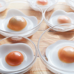 吹きガラス egg plate – 目玉焼きの小皿 – 5枚目の画像