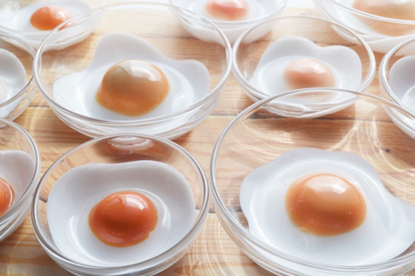 吹きガラス egg plate – 目玉焼きの小皿 – 5枚目の画像