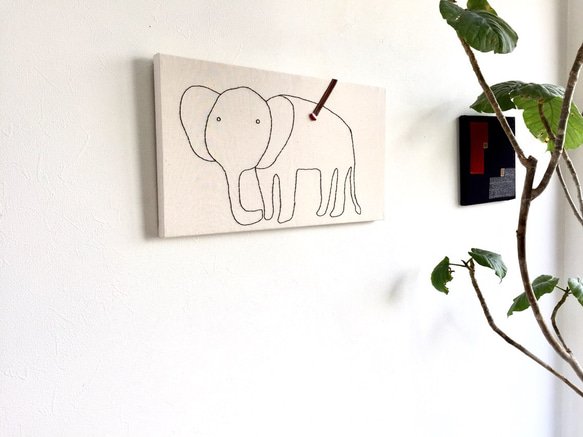 大象著色布面板 第1張的照片
