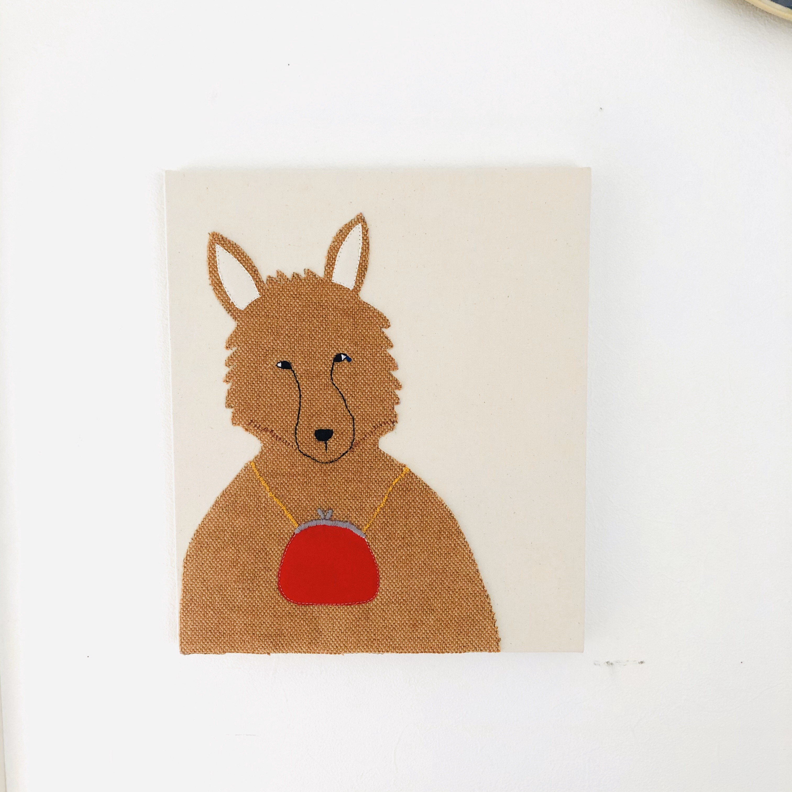 絵本シリーズ　ファブリックパネル  タルマの赤い財布