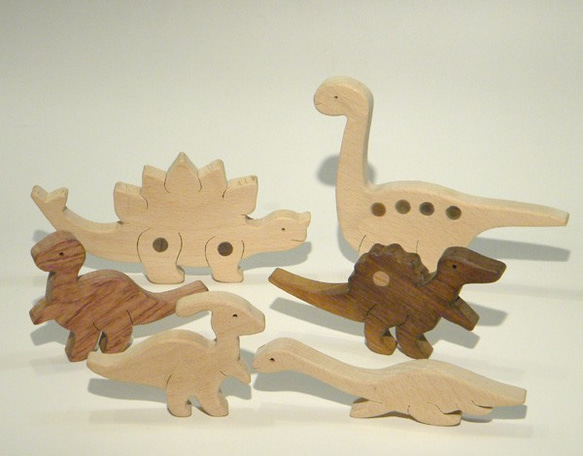 木のパズル　やさしい 恐竜たち　いろんな木を集めて 2枚目の画像