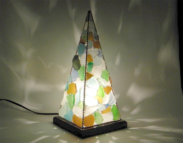 ピラミッドランプ L-3 1枚目の画像