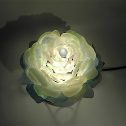 シーグラスのランプ　壁付、机上置き花びらのランプ-12 4枚目の画像