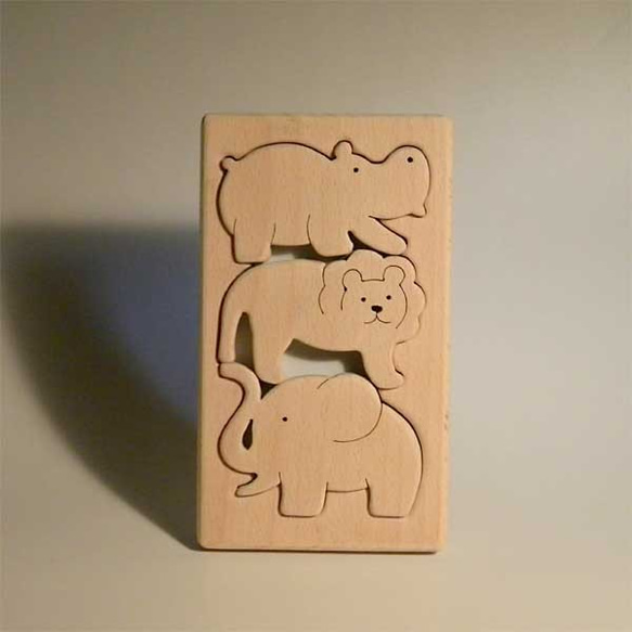 木のパズル　象とカバとライオンのトリオ 2枚目の画像