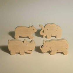 木のパズル　象・カバ・サイ・熊 4枚目の画像