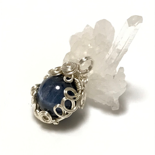 ☆WP-07 カイヤナイト ペンダントトップ☆ ペンダントトップ moon