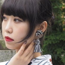 Nishijin編織腰帶和流蘇製成的耳環和耳環 第6張的照片